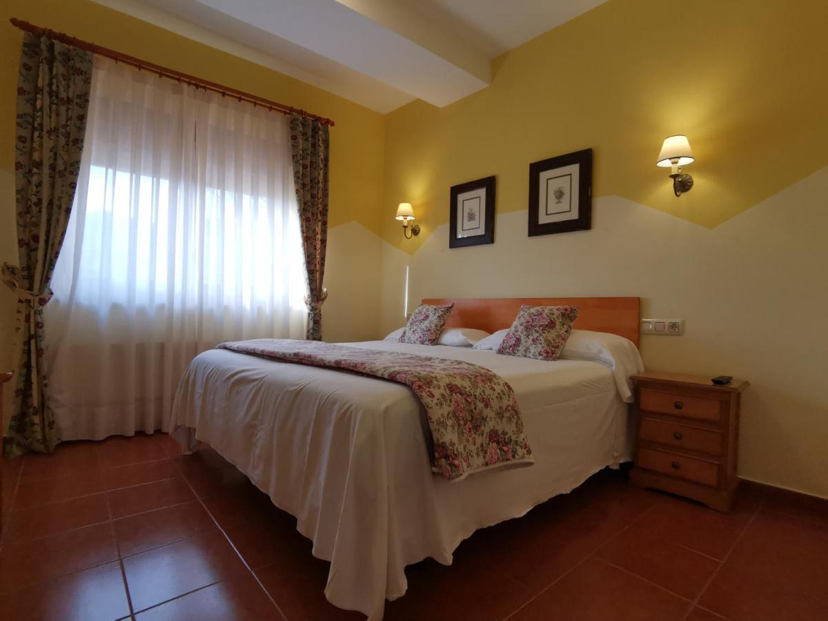 Hotel El Angliru Cangas de Onis Exterior photo