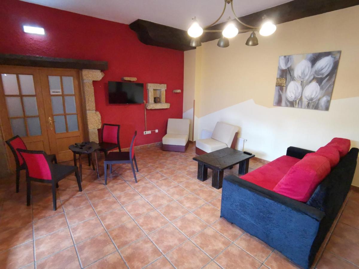 Hotel El Angliru Cangas de Onis Exterior photo
